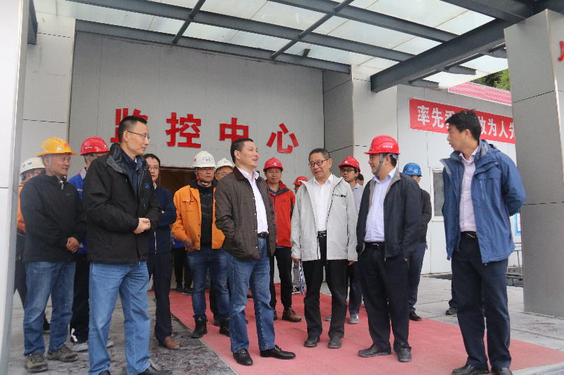 省交通投資集團(tuán)黨委副書記、副董事長(zhǎng)、總經(jīng)理 周黎明赴九綿高速LJ9項(xiàng)目檢查指導(dǎo)工作