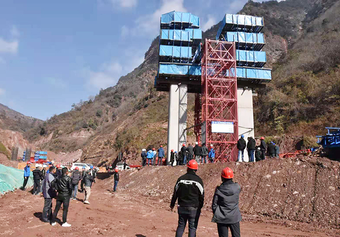 沿江攀寧高速公路有限公司開展項(xiàng)目相互交流參觀學(xué)習(xí)活動